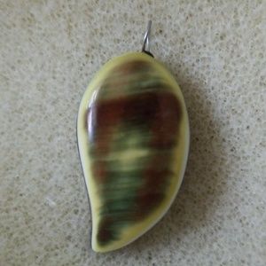 Lavina Sea Shell and Coconut Native Made Pendant
